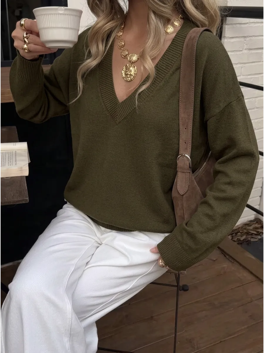 Oversized V-Neck Jumper in Olive