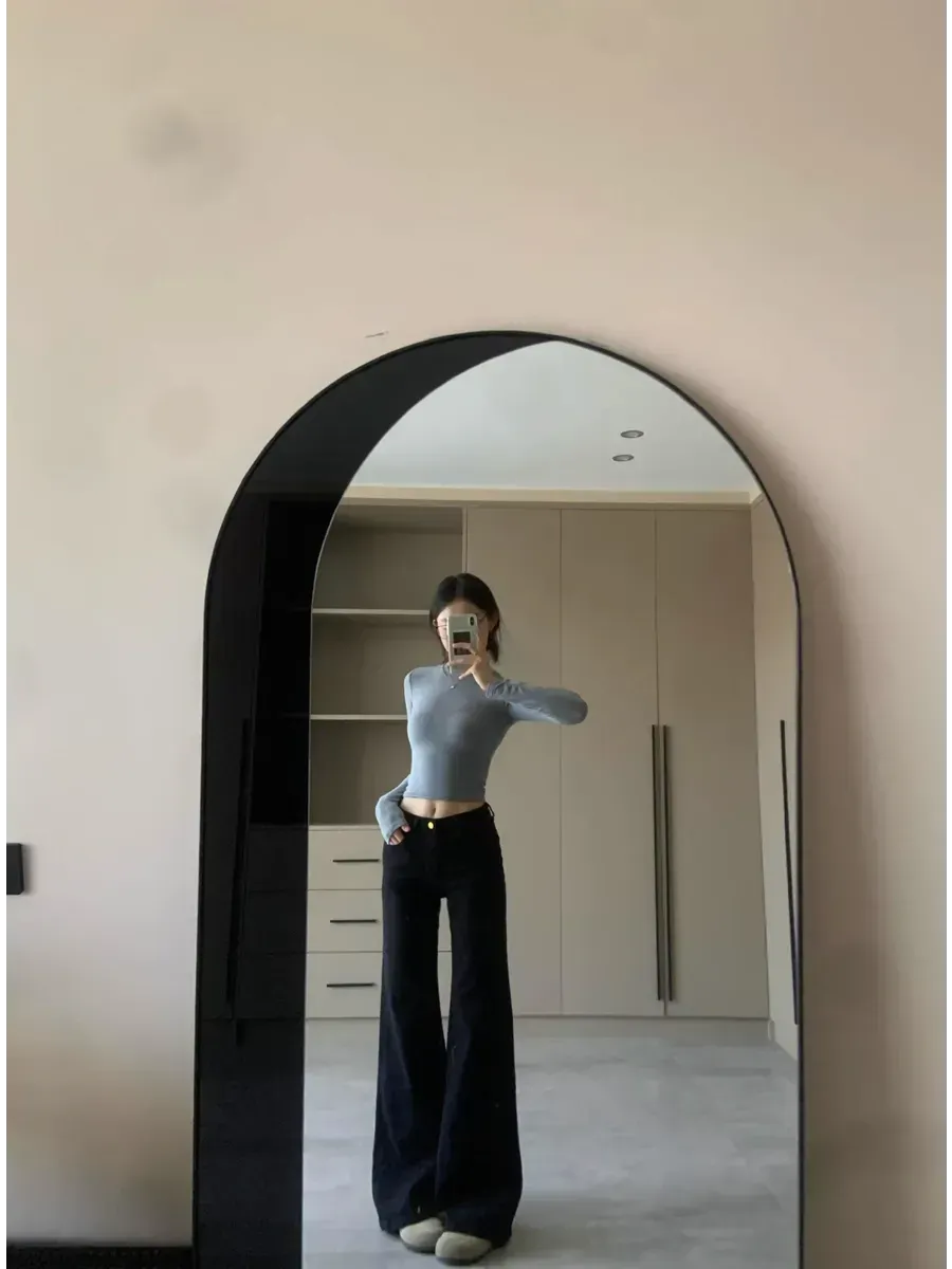Black Low-Rise Bootcut Jeans – view 2
