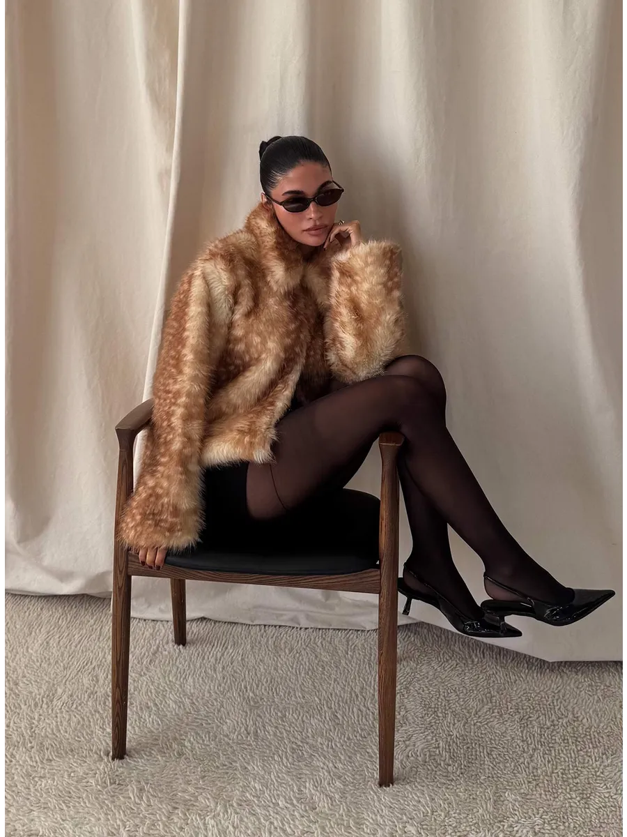 Leopard Faux Fur Coat with Hook Fastening – view 3